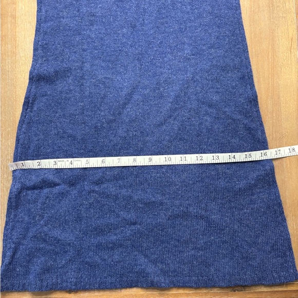 Electric Blue Scoop Neck Fitted Sweater Dress, Medium,

NWT - Picture 9 of 11